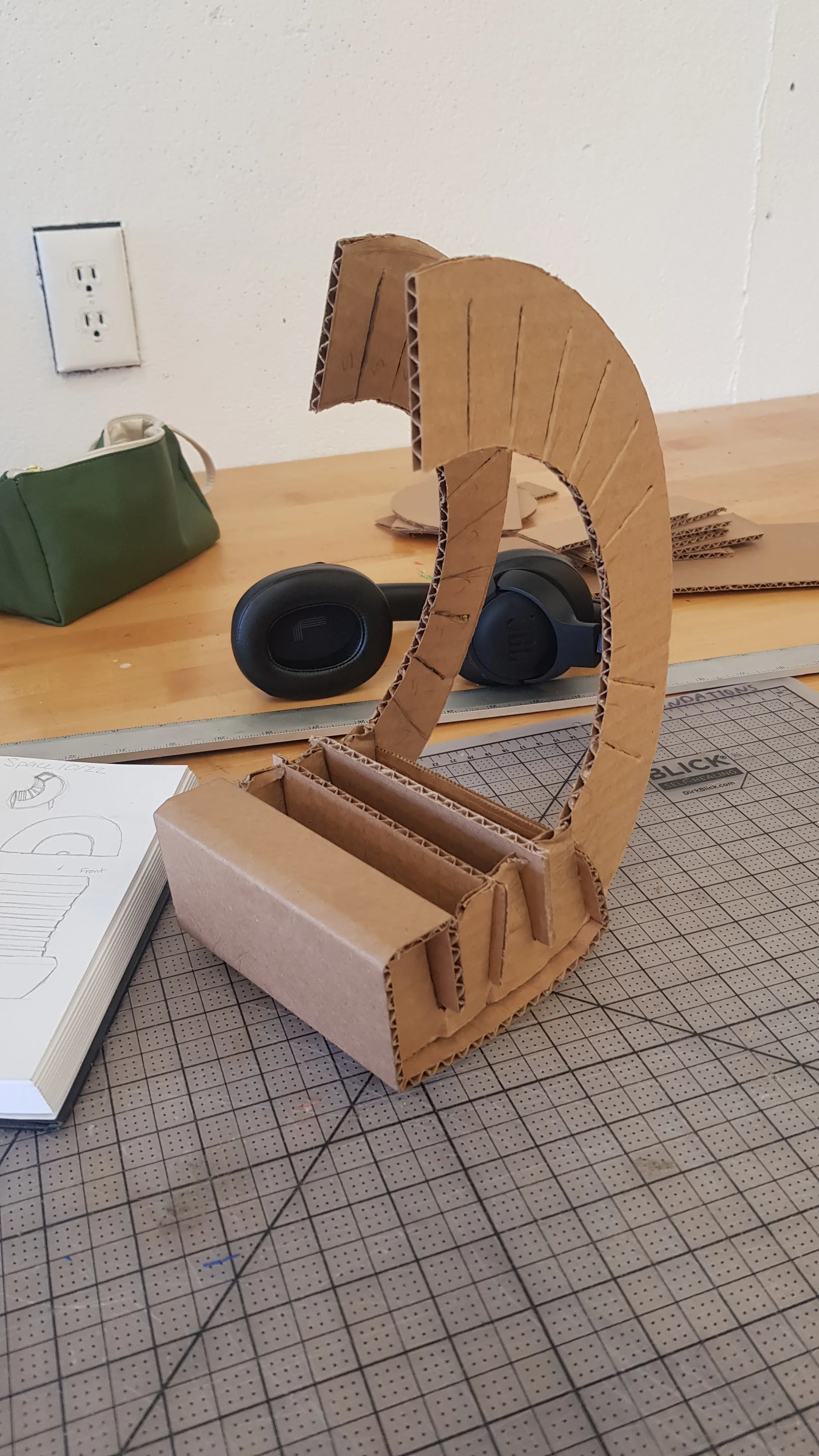Art 1230: Structure + Space — CARDBOARD CHAIR